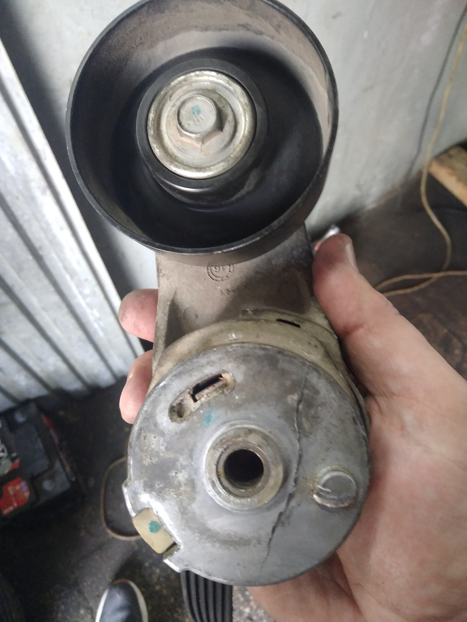 Замена натяжителя приводного ремня и ремня, восстановление насоса ГУР ...