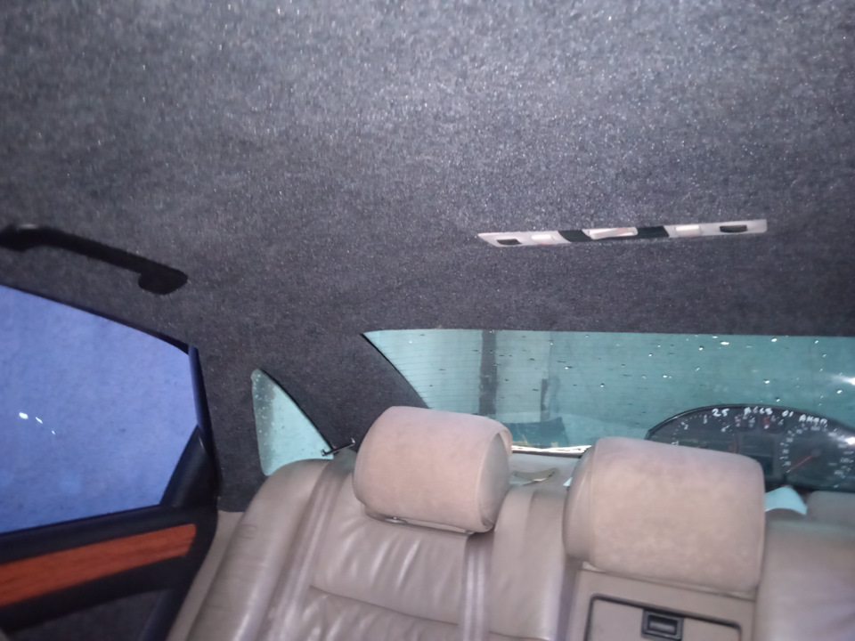 попробовал перетянуть салон в черный карпет. — Saab 9000, 2,3 л, 1995 ...