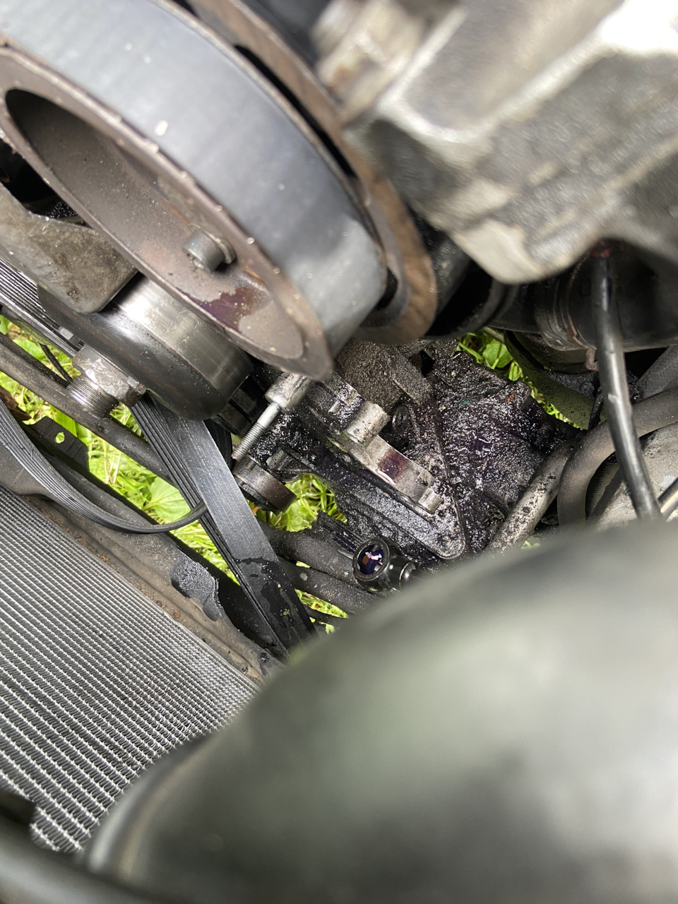 Насос ГУР снят — Audi A6 Avant (C5)