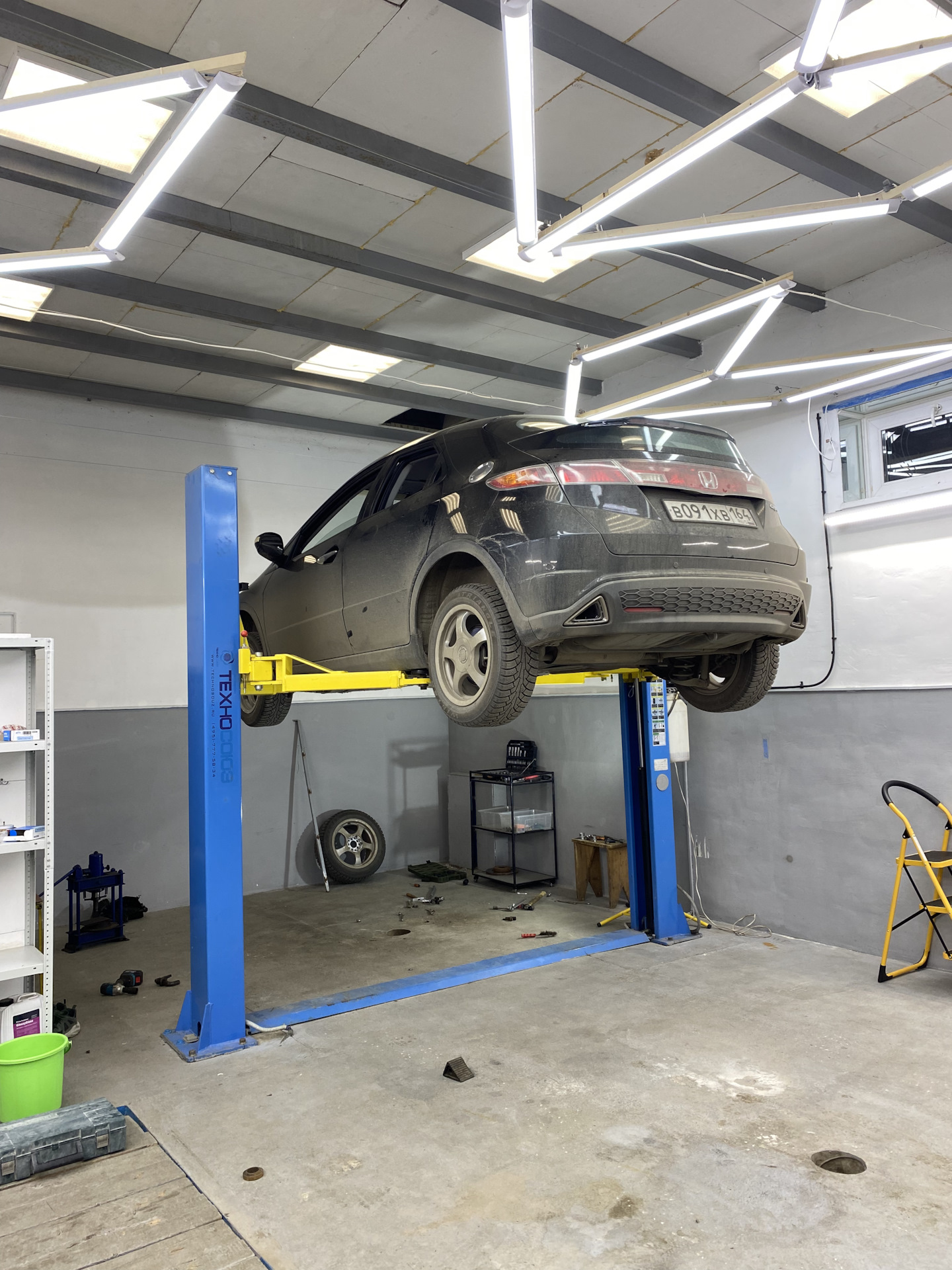 Замена щеток актуатора, ступичных подшипников, датчиков абс. — Honda ...