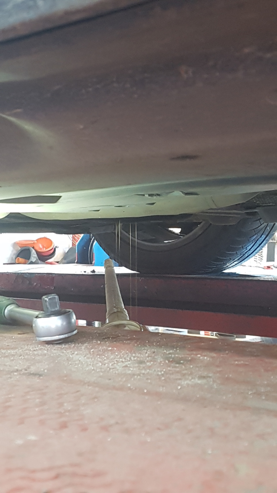 Фото в бортжурнале Audi A6 (C6)