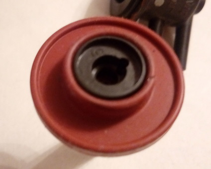 Мембрана крупнее, я ее уже надорвал в центре неловкими действиями — Ford Galaxy (Mk III)