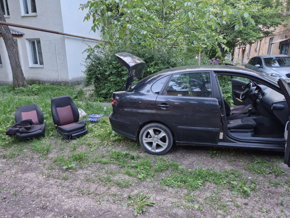 Какая дллжна быть компрессия на двигателе 2.0 8 кл 115 л.с? — SEAT ...