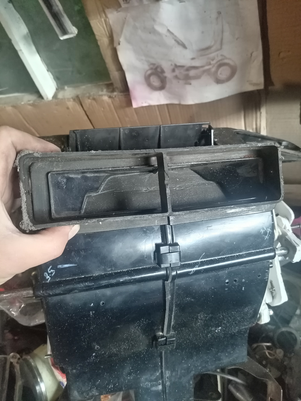 Родной, он же воздуховод от низкой панели на печке старого образца — Lada 2120 Надежда