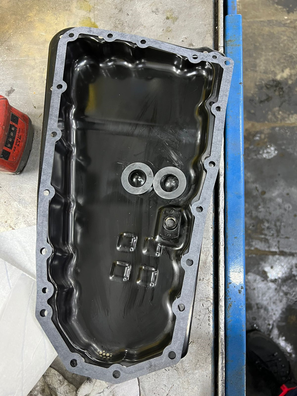 Фото в бортжурнале Nissan Elgrand (E52)