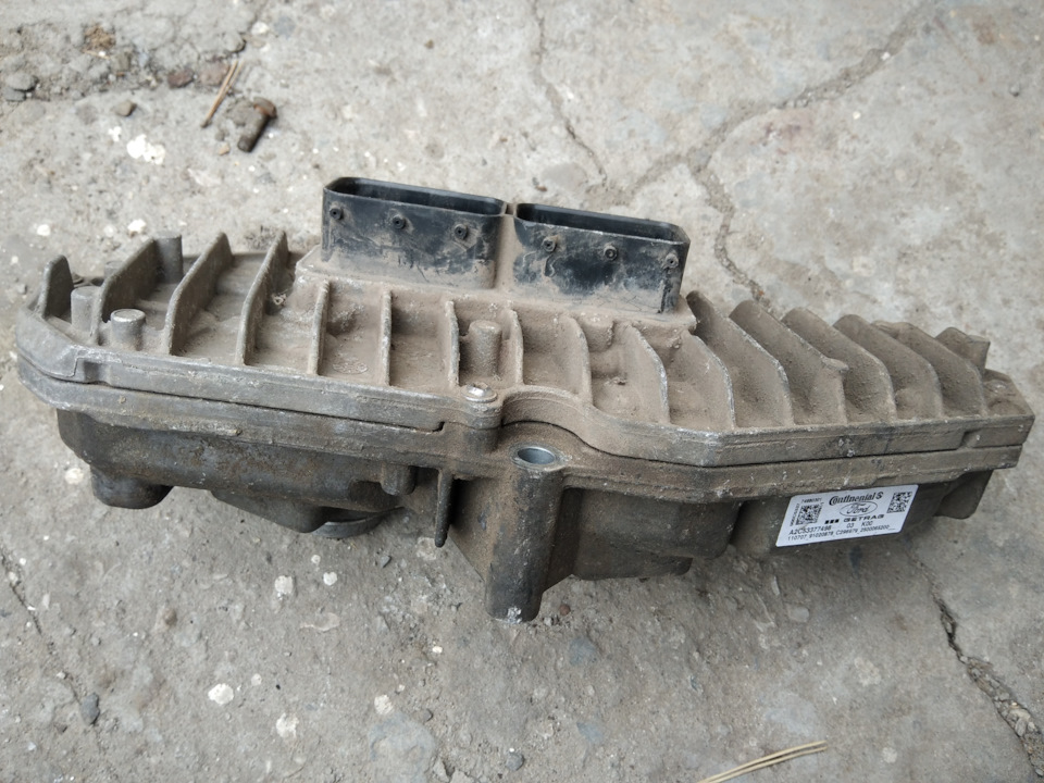 Вскрытие блока ТСМ — Ford Focus III Hatchback, 2 л, 2011 года ...