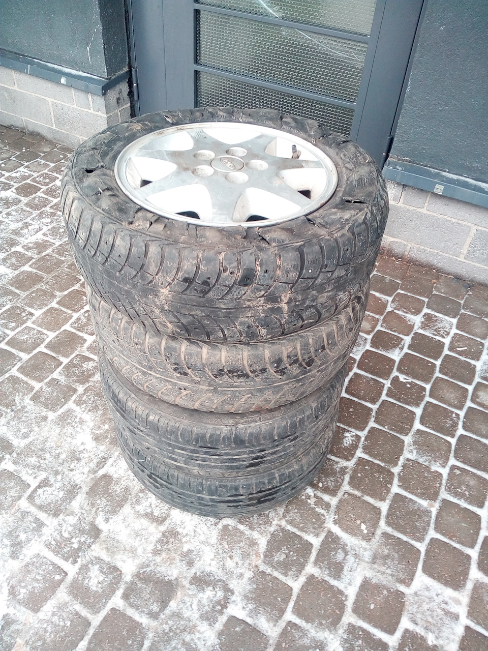 Забрал колеса для форда — Ford Scorpio I, 2 л, 1992 года | колёсные ...