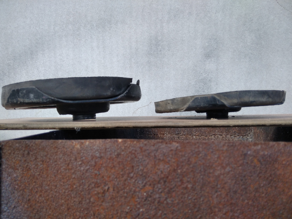 Отличие передних стоек Mazda Capella GW от Mazda Premacy CP1 — Mazda ...