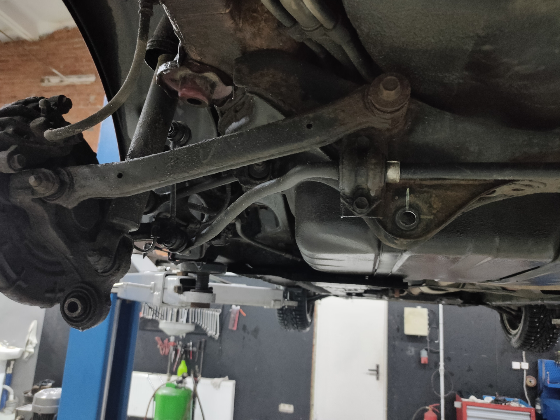 Делаем правильную регулировку развала на задней оси. Убираем "домик ...