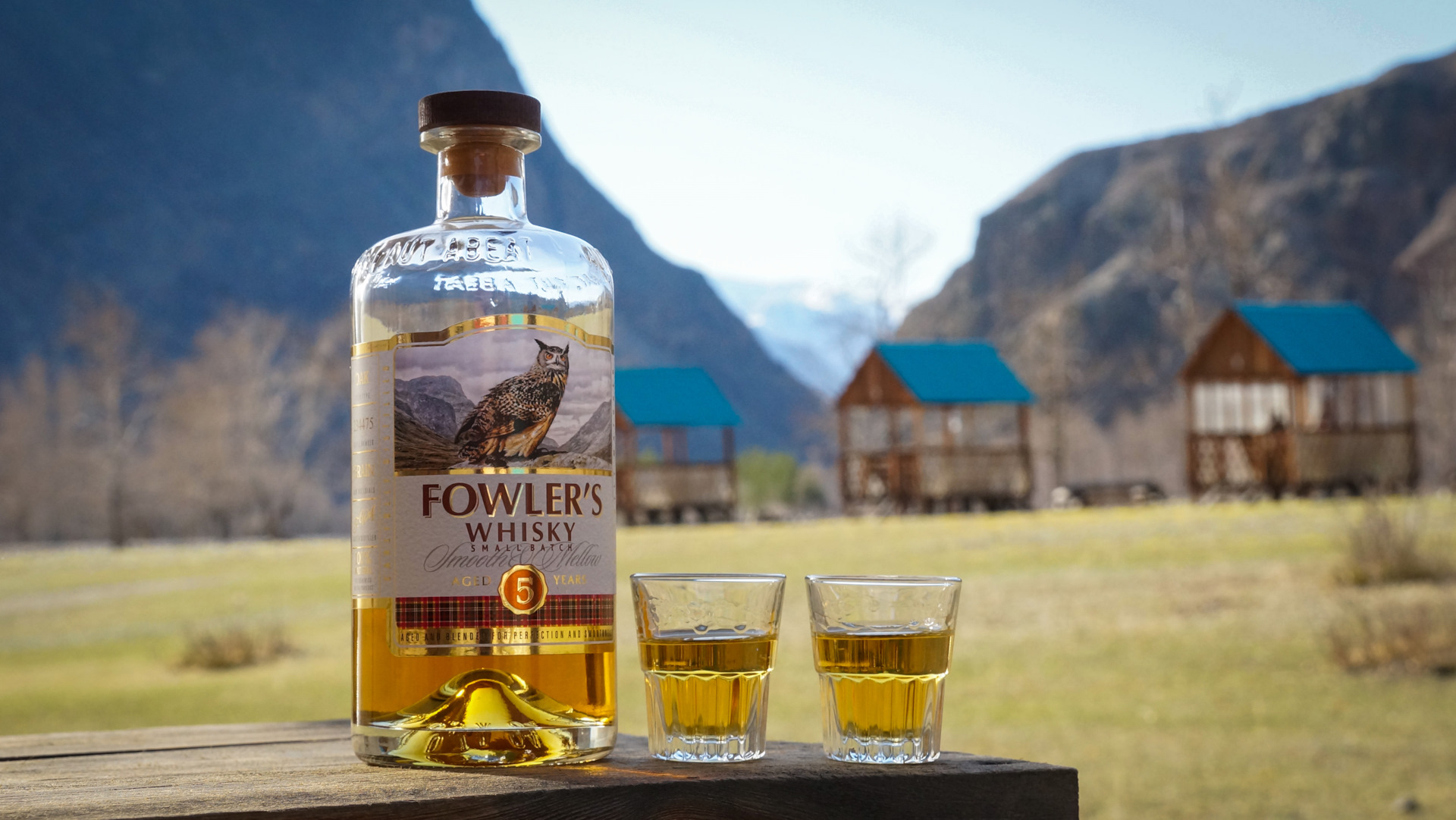 Fowlers whisky. Фовлерс яблочный. Fowlers Peach виски. Fowlers виски персик. Fowlers виски отзывы.