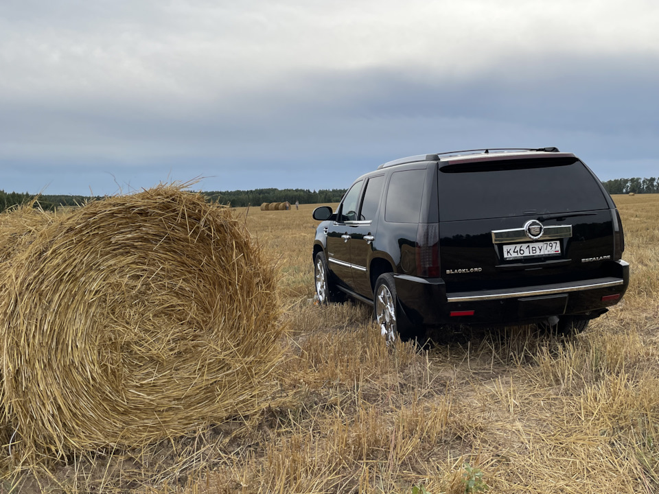 Фото в бортжурнале Cadillac Escalade (3G)