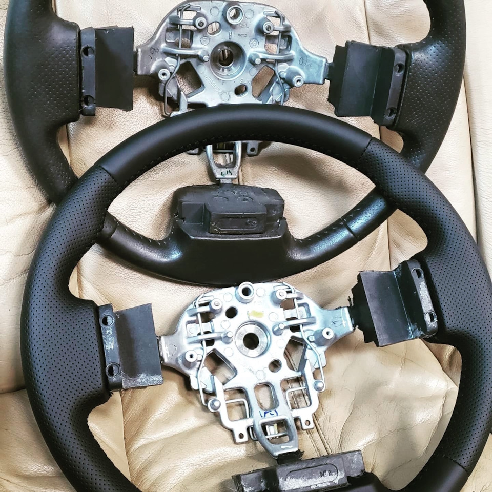 Замена старого, потертого руля на новенькое рулевое колесо с утолщением ...