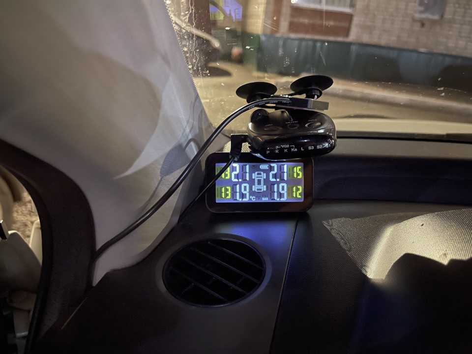 Колпачки-датчики давления в шинах на Honda CR-V 3 — Honda CR-V (RE), 2 ...