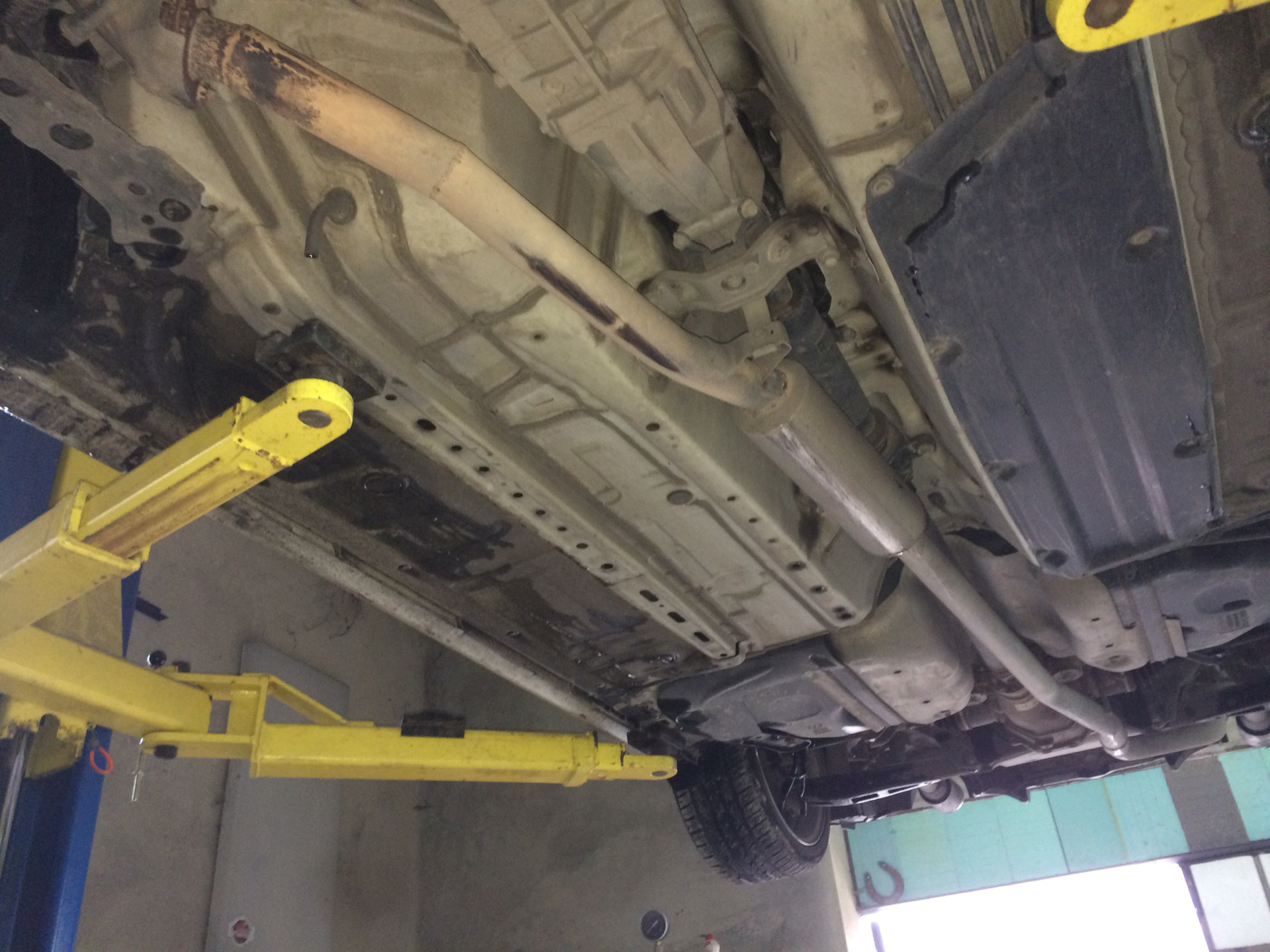 Установка термостата от гранты на калину 16 клапанов - 94 фото