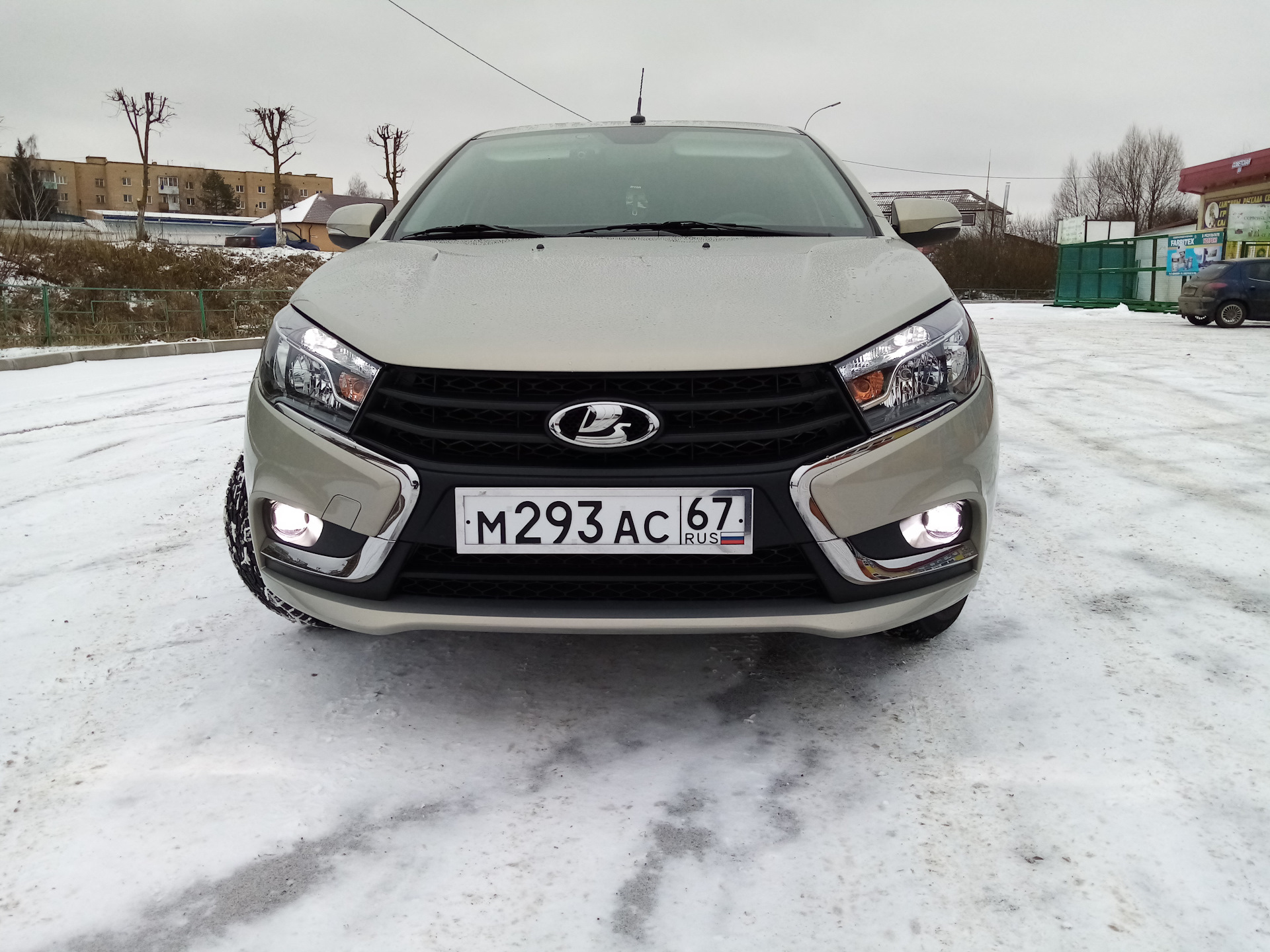 Белые Дхо Лада Веста Купить