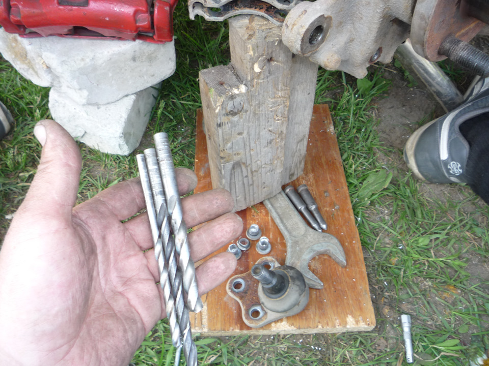 Ынструмент. — Ford S-Max (1G)