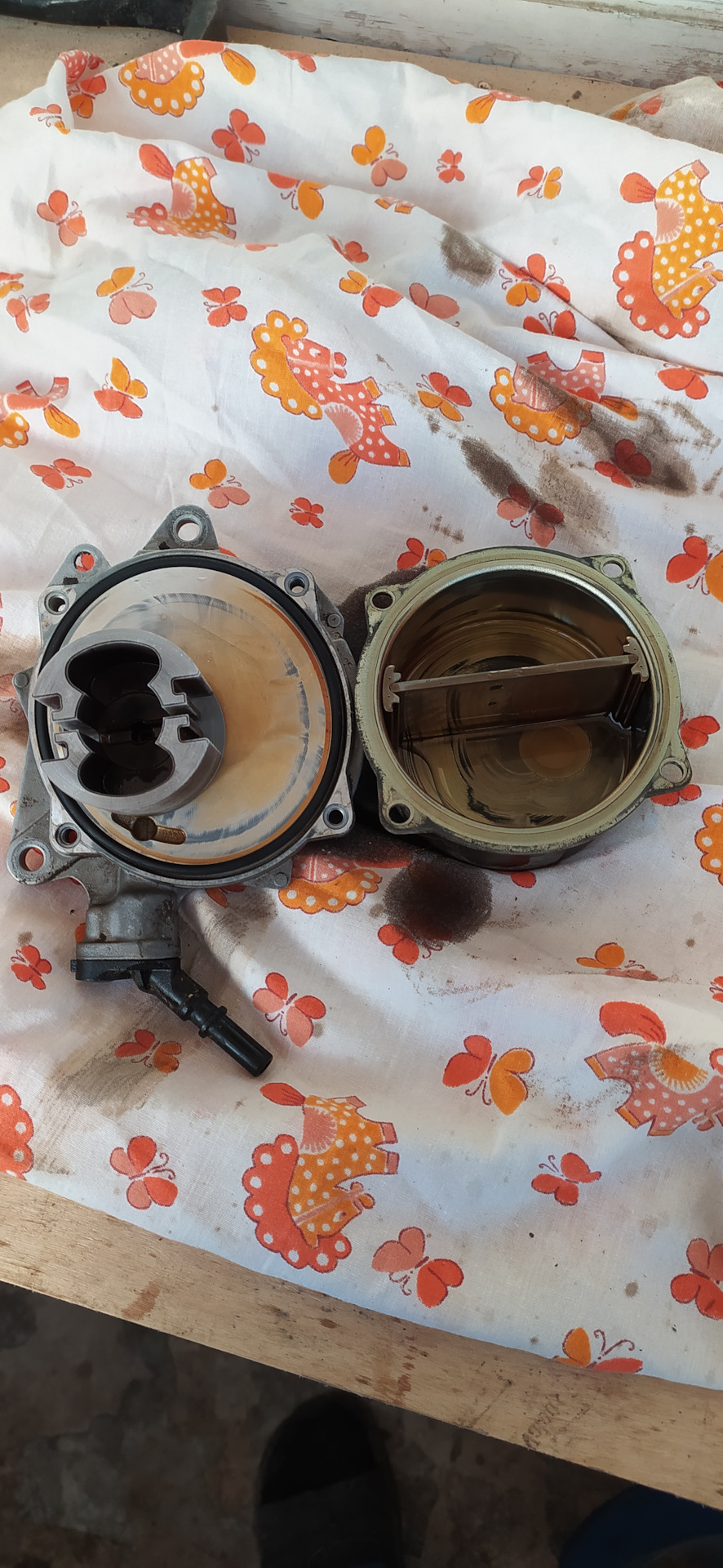 Вакуумный насос — Peugeot 308 (1G), 1,6 л., 2010 года | своими руками ...