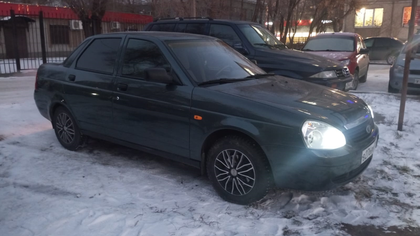 Lada Приора седан 1.6 бензиновый 2008 | Сочи 156 RUS на DRIVE2