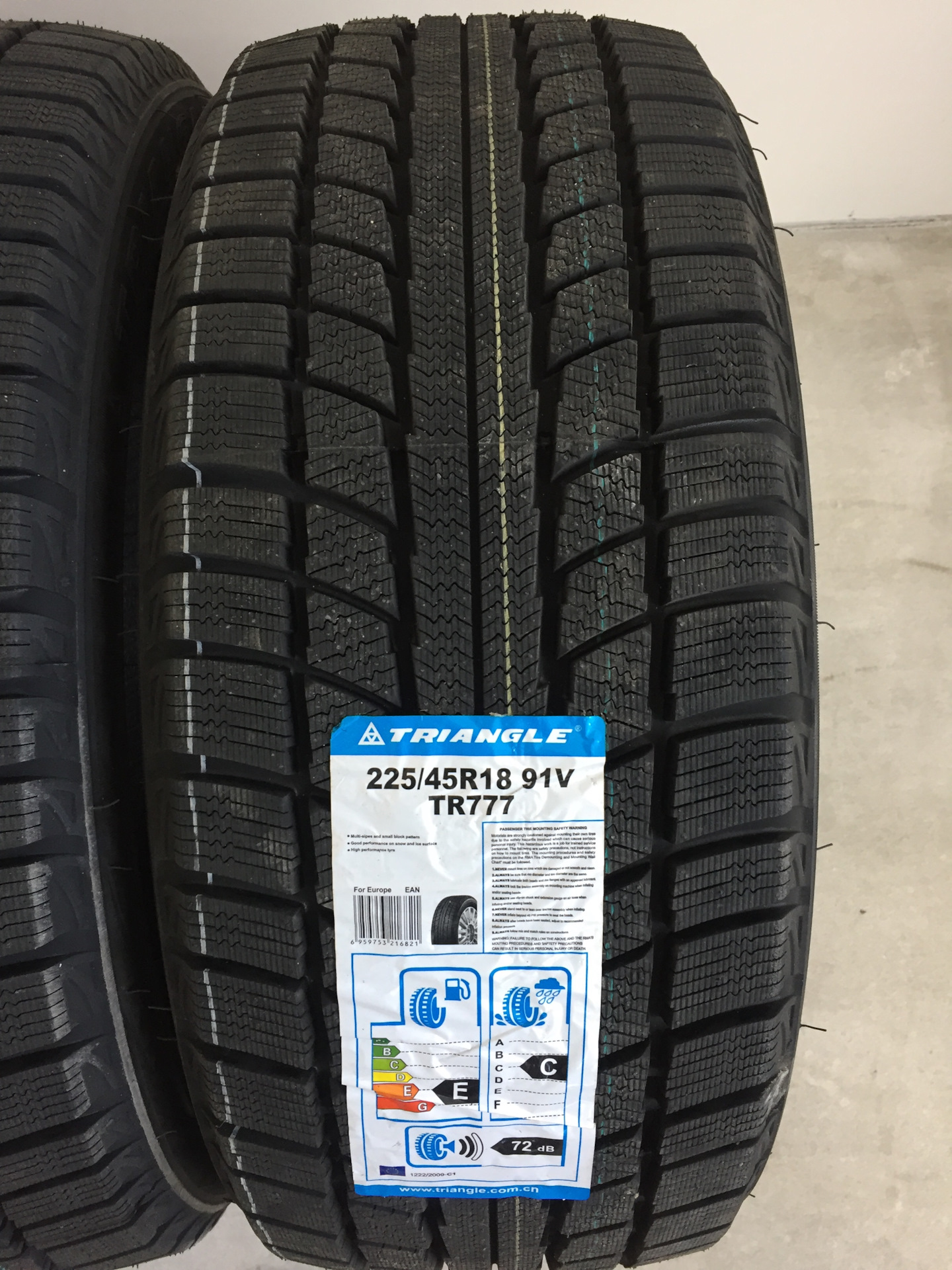 Отзывы 225. Triangle tr777 225/45 r18. Триангл тр01. Триангл тр 777 зима отзывы.