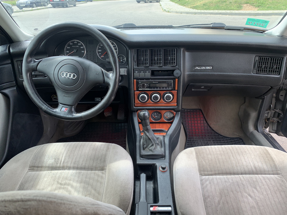 Audi 80 b3 интерьер