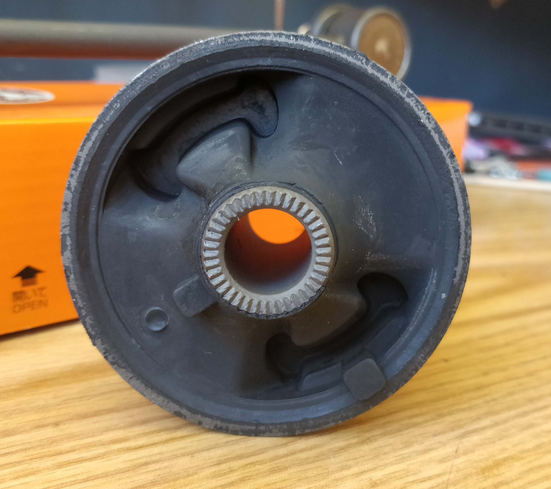 Стойки стабилизатора и его же втулки + сайлентблоки Masuma. — Toyota ...