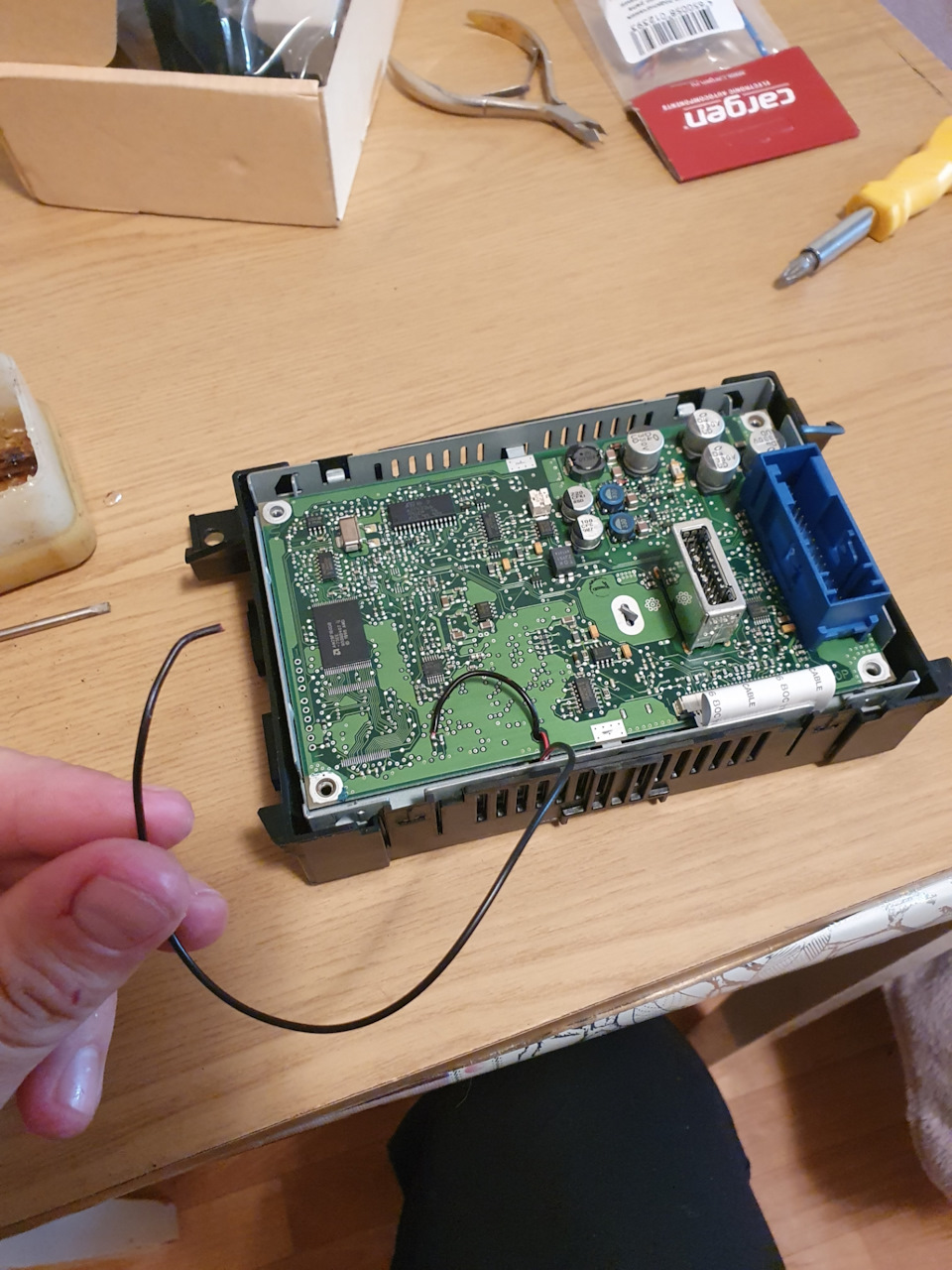 подпаял проводок — Opel Astra H