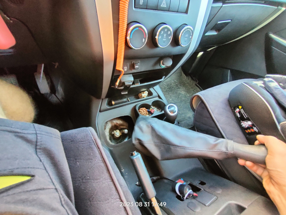 Рычаг КПП! Ты куда? — УАЗ Pickup, 2,7 л, 2018 года | поломка | DRIVE2