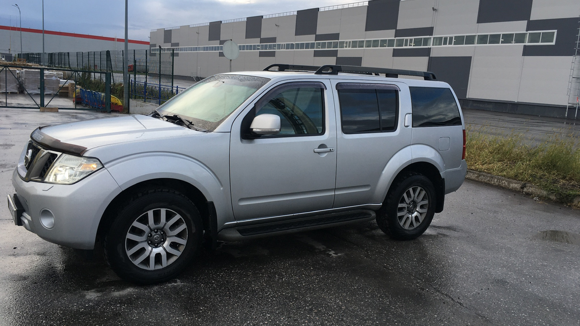 Nissan Pathfinder 2010 2014