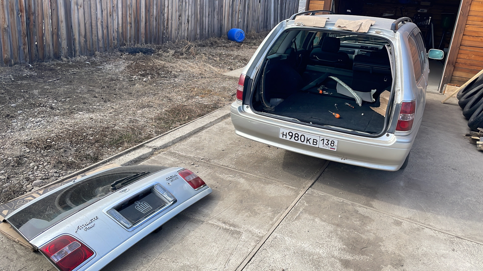 Замена кузовных элементов — Toyota Crown Estate, 2,5 л, 2003 года ...