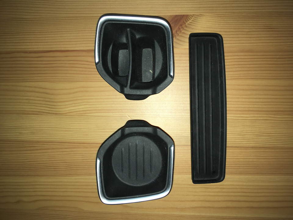 В продаже вставки в подстаканники и коврик — BMW 1 series (F20), 1,6 л ...