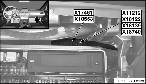 Расположение точки X10553 (перчаточный ящик) — BMW 6 series (E63)