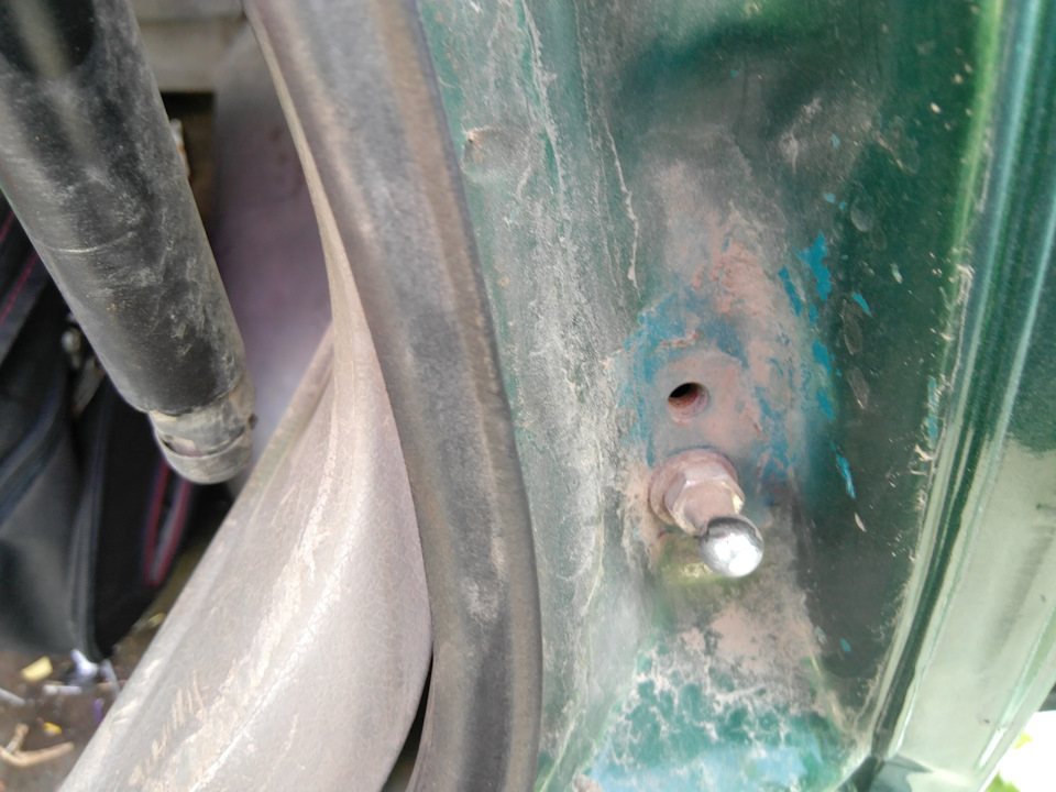 переделка амортизаторов багажника — Mitsubishi Space Runner, 1,8 л ...