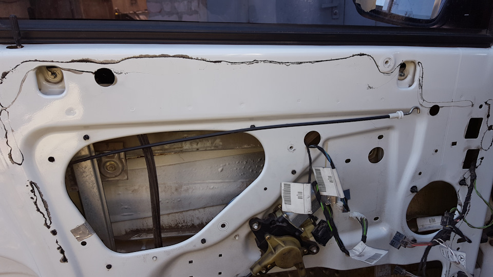 How to remove door trim VW Crafter Sprinter/Как снять дверную обшивку VW Crafter