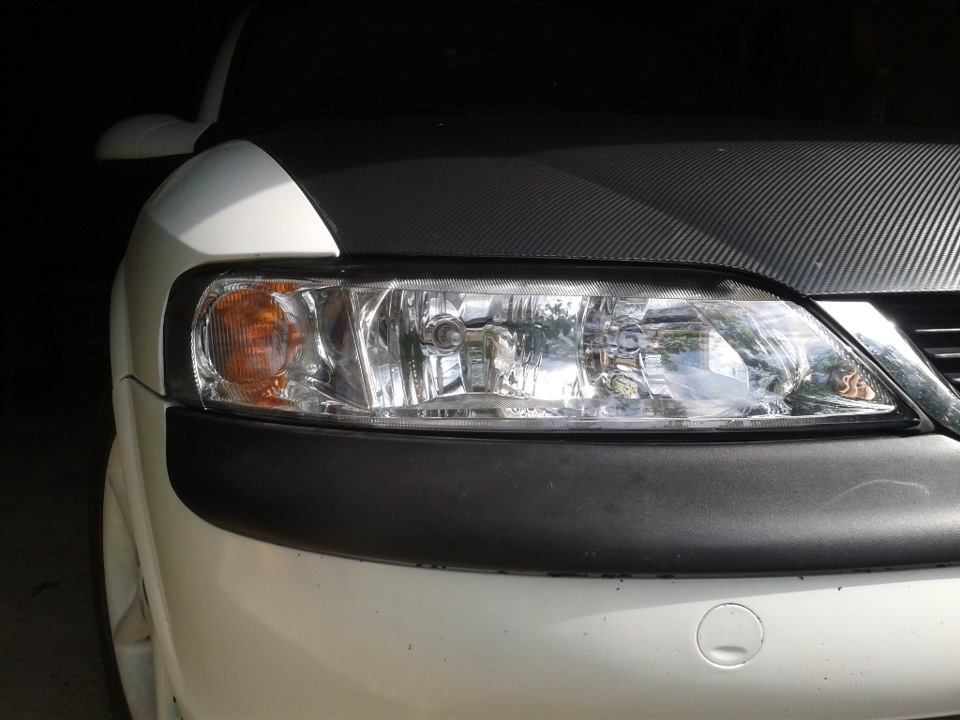 Рестайлинговые фары бмв е36. Линзы фар для ауди ку5. Установка рестайлинговых фар. Лед линзы на форд фокус 2 дорестайлинг. Установка рестайлинговых фар.