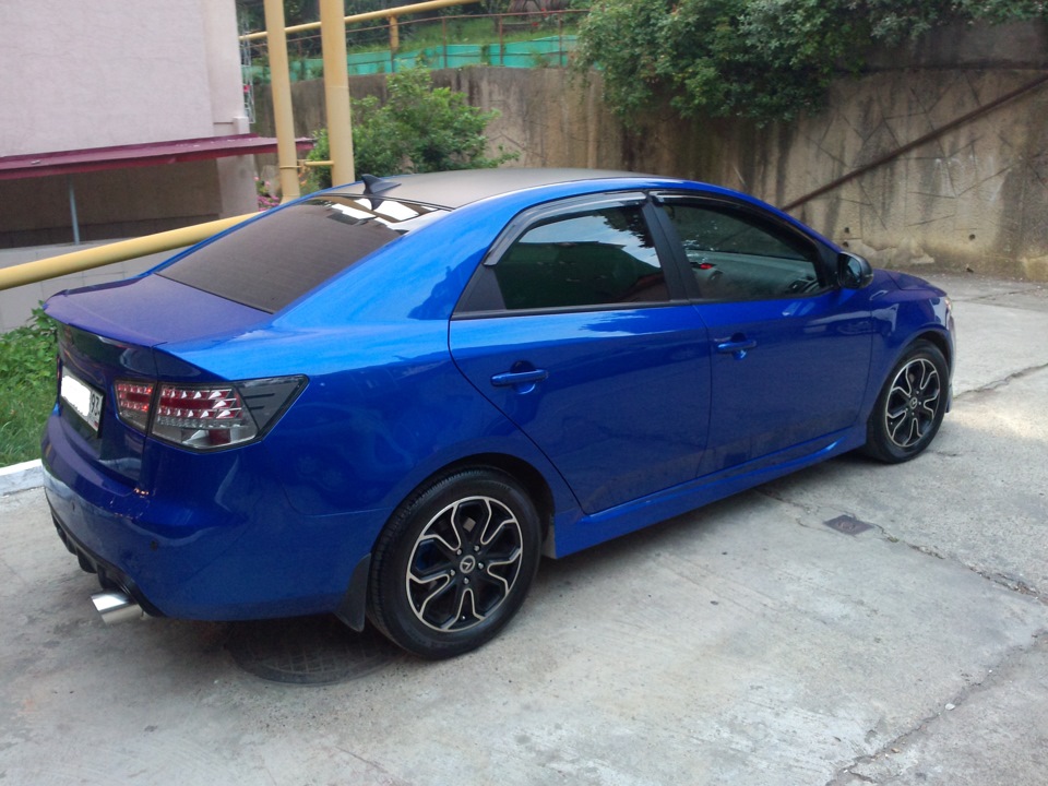 Kia Cerato Neptune Blue