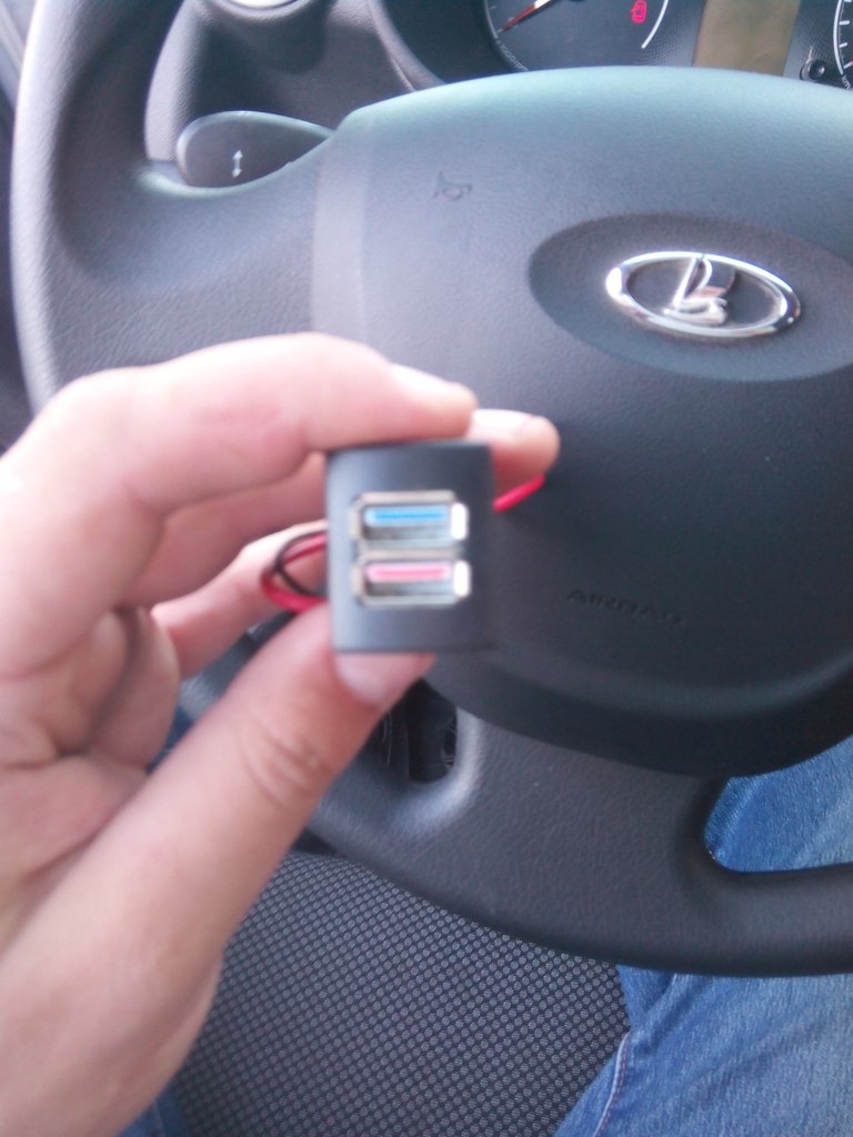Как снять с руля кнопку сигнала гранта ☑ 64# USB-зарядка для телефона - Lada Гранта лифтбек, 1,6 л, 2014 года электрони