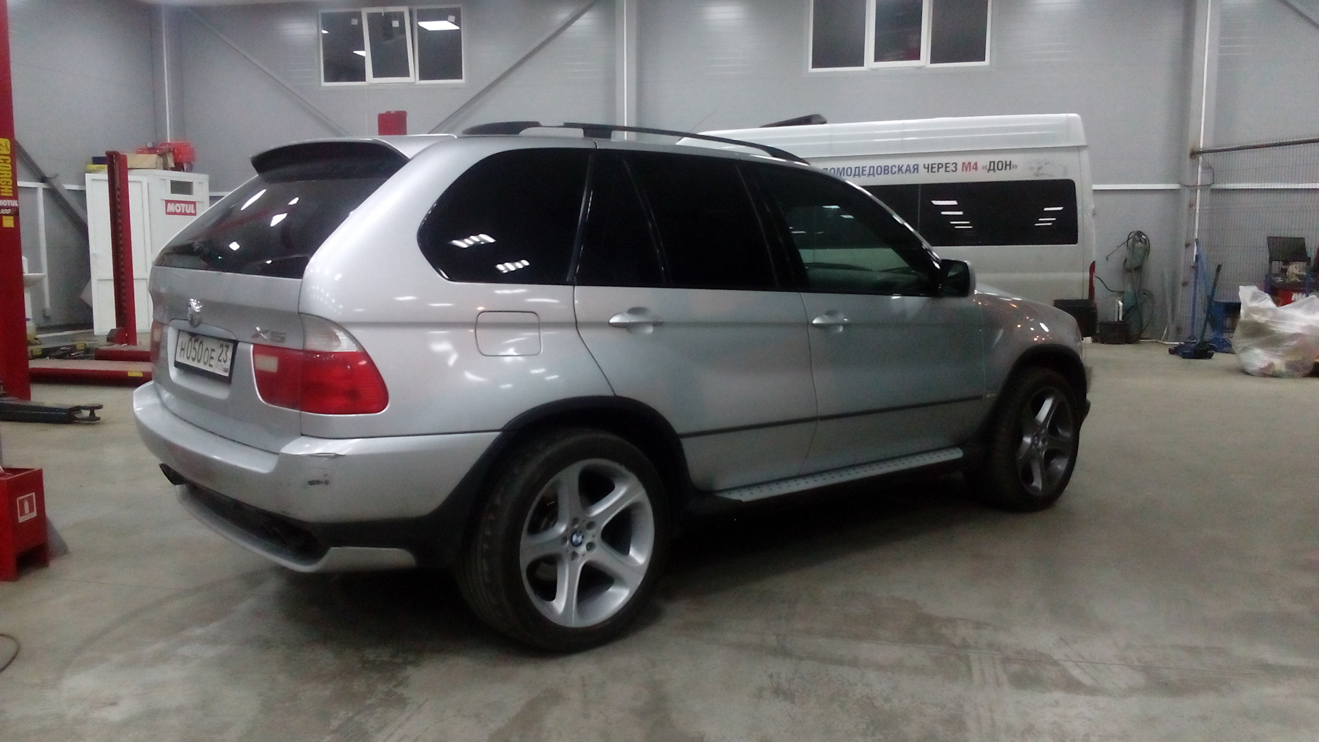 BMW X5 (E53) 4.8 бензиновый 2000 | 4,8 на DRIVE2