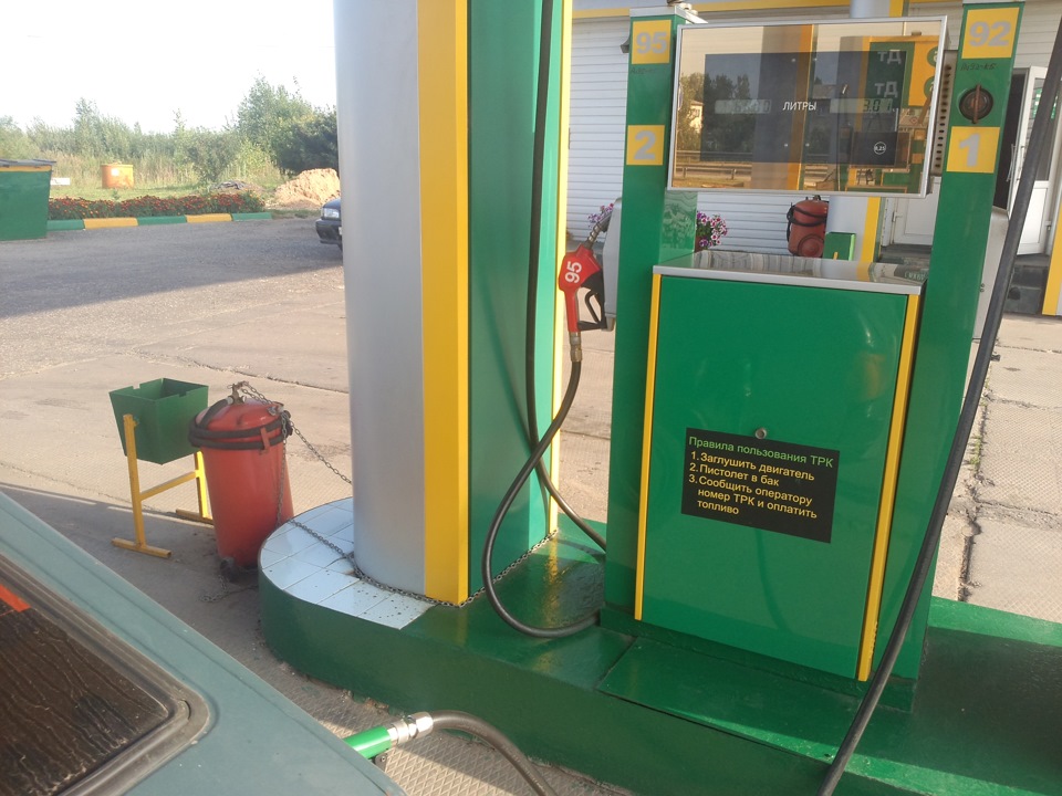 Кризис — Москвич 2141, 1,7 л, 2000 года | заправка | DRIVE2