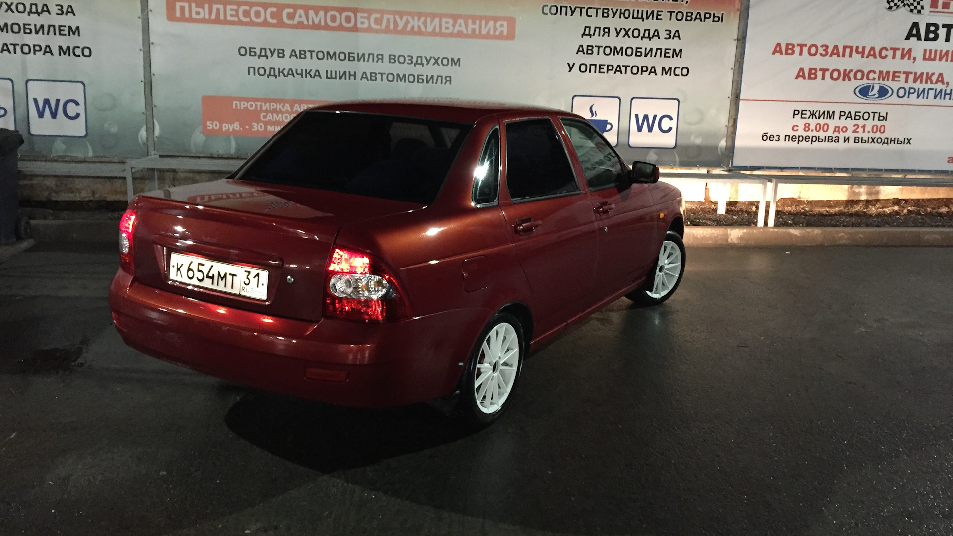 Lada Приора седан 1.6 бензиновый 2007 | Калифорнийский мак на DRIVE2