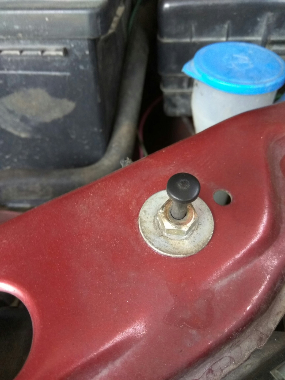 Концевик капота заводской! — Daewoo Sens, 1,6 л, 2005 года ...