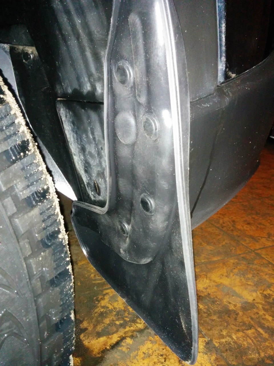 Брызговики и гайки — Mazda CX-5 (1G), 2,5 л, 2014 года | стайлинг | DRIVE2