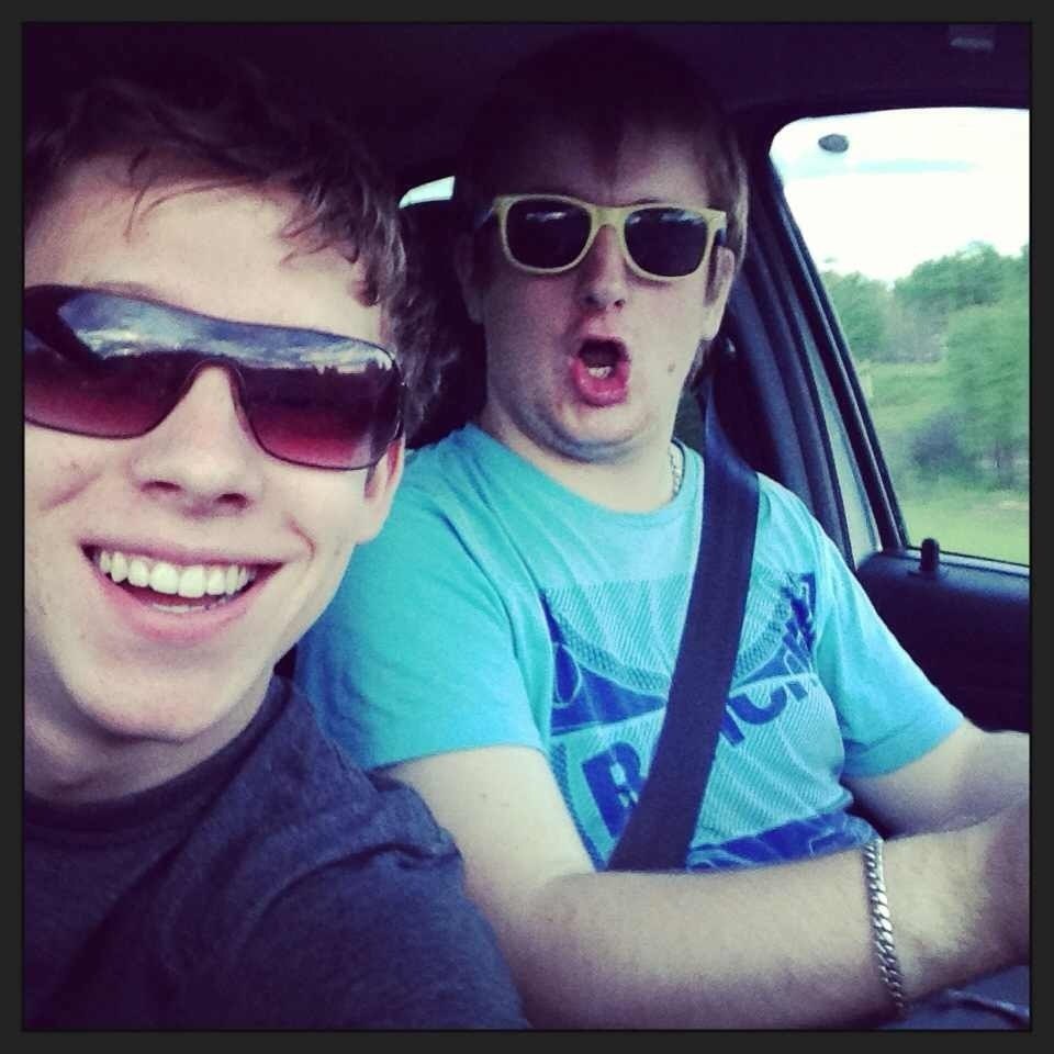 Покатушки с другом:) — Renault Logan (1G), 2011 года | просто так | DRIVE2