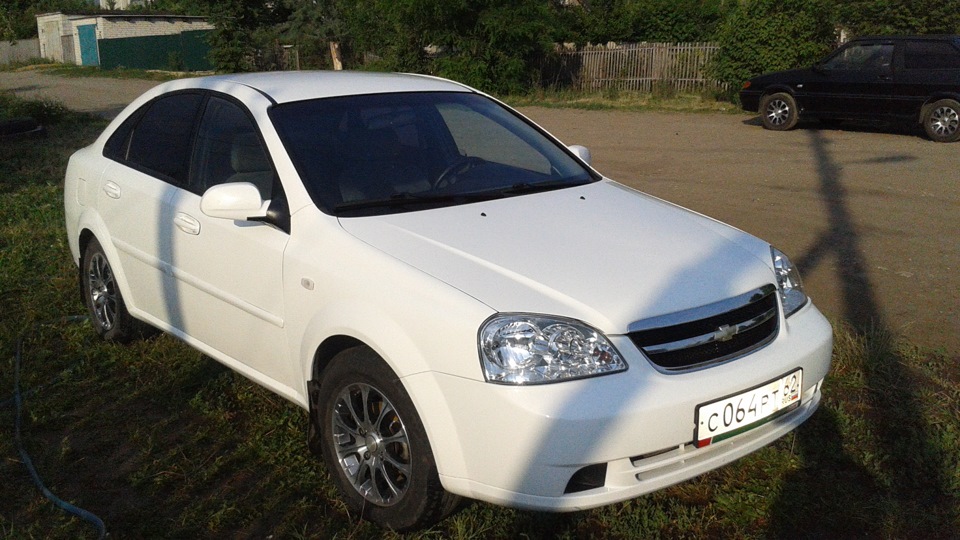 Chevrolet Lacetti White