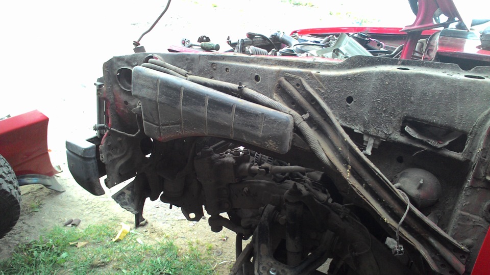 Поиграем в "Угадай что?" — Nissan Terrano I, 3 л., 1993 года ...