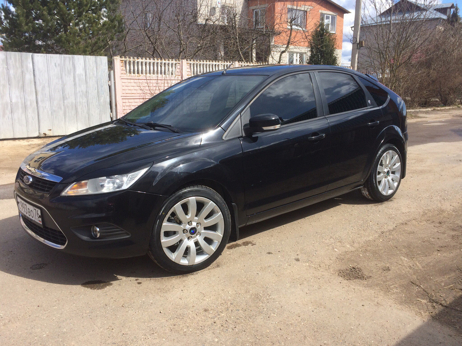 Фокус 2 1.8 бензин. 235/45/18 Ford Focus-2. 225 45 18 Форд фокус 2 Рестайлинг. Форд фокус 2 Рестайлинг 225 45 р18. Параметры колесного диска на Форд фокус 2 Рестайлинг 2008 года 1.8 125л.с..