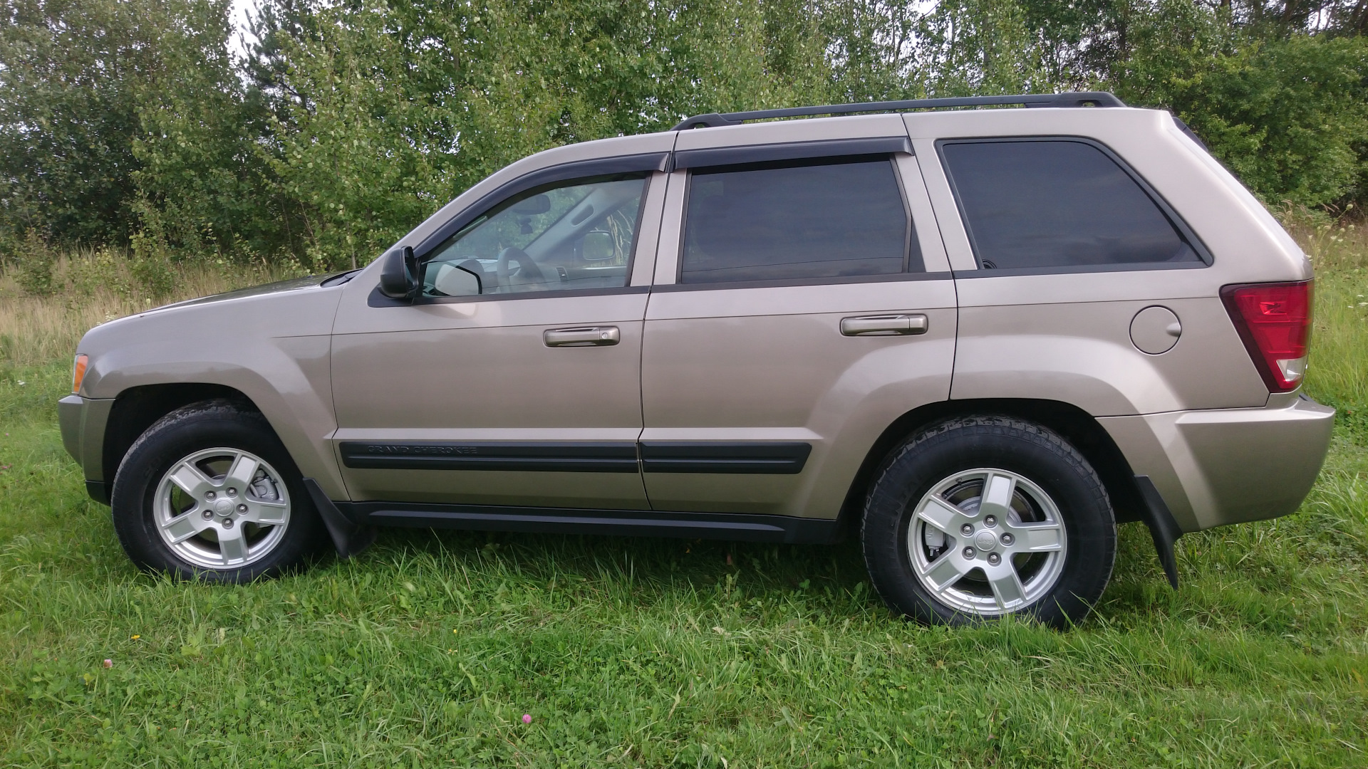 Индикатор давления масла jeep wk дизель. Ошибки jeep grand cherokee. Автомобиль ефремова jeep grand cherokee. Vin номер jeep grand cherokee wk2. Ошибки jeep grand cherokee.