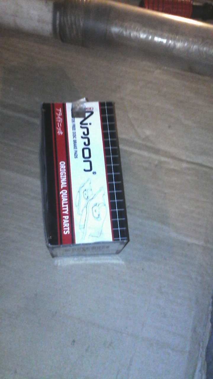 Замена передних тормозных колодок и диагностика передних тормозов ...