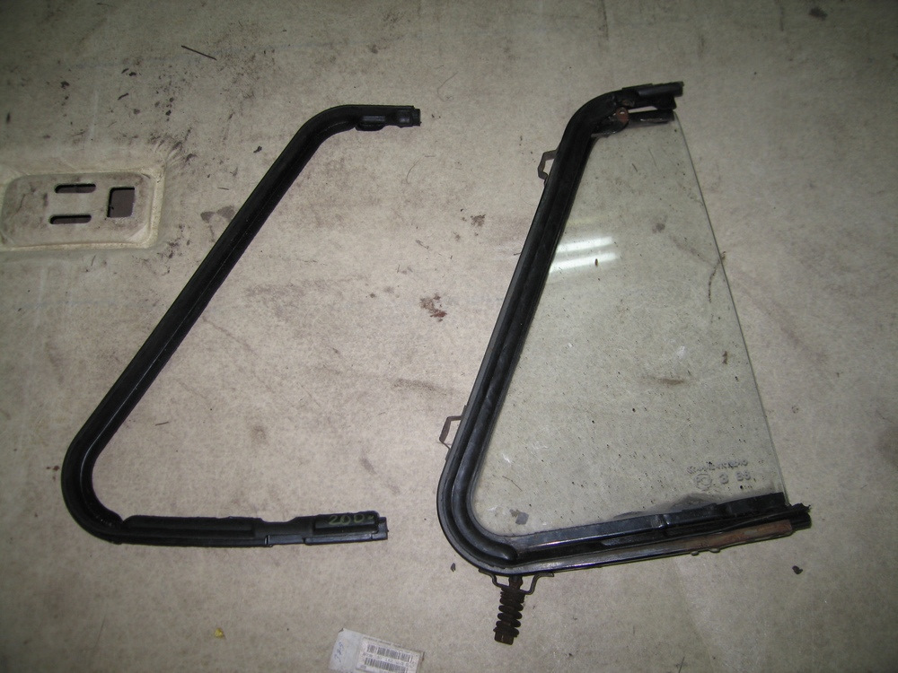 Уплотнитель форточки салона уаз 452. Уплотнитель двери надстройки уаз 469 артикул. Уплотнитель двери надстройки уаз 469 артикул. Уплотнитель форточки уаз. Уплотнители окон уаз.