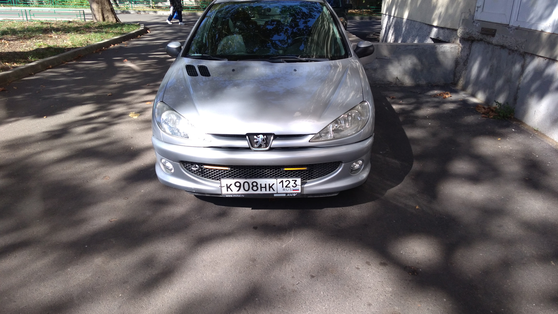 Peugeot 206 1.4 бензиновый 2007 | Пыжик - машина жены на DRIVE2