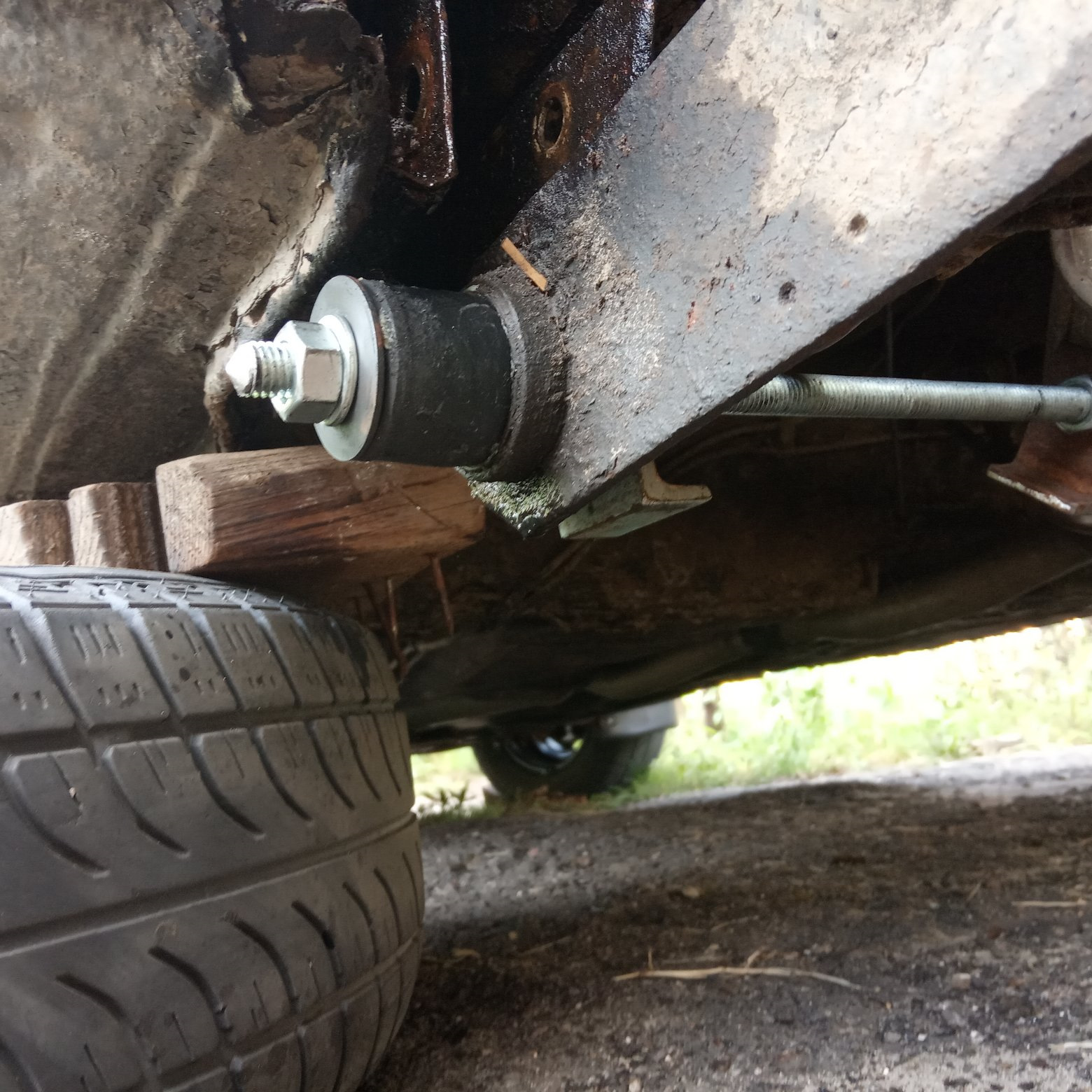 сайлентблок продольного рычага опель вектра б. рычаги mitsubishi carisma 2002. Subaru legacy сайлентблок заднего продольного рычага. крепление заднего рычага. задние продольные рычаги субару ланкастер.